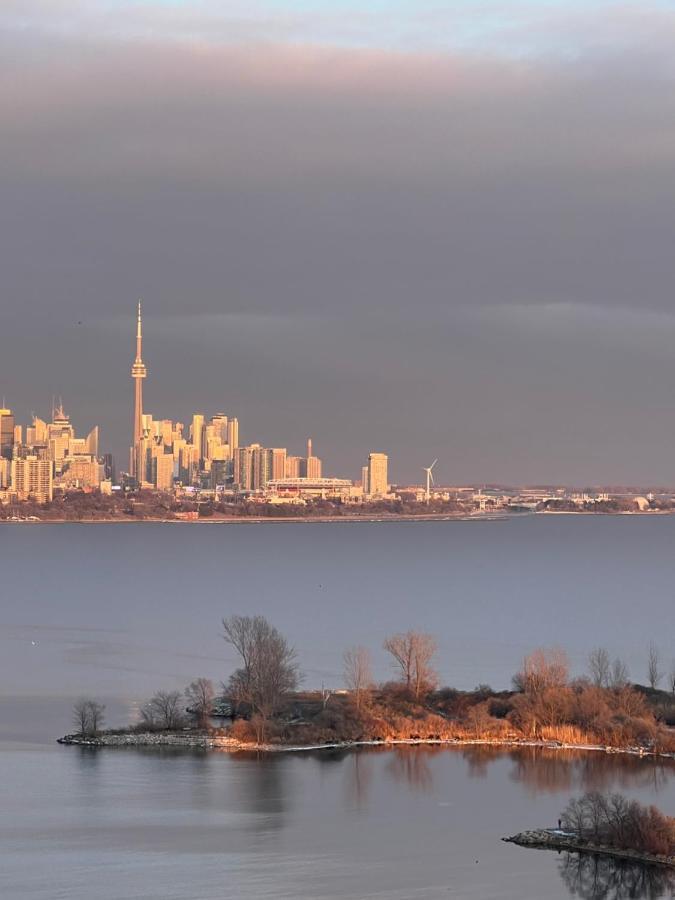 1 Bedroom Waterfront Condo Toronto Exterior foto