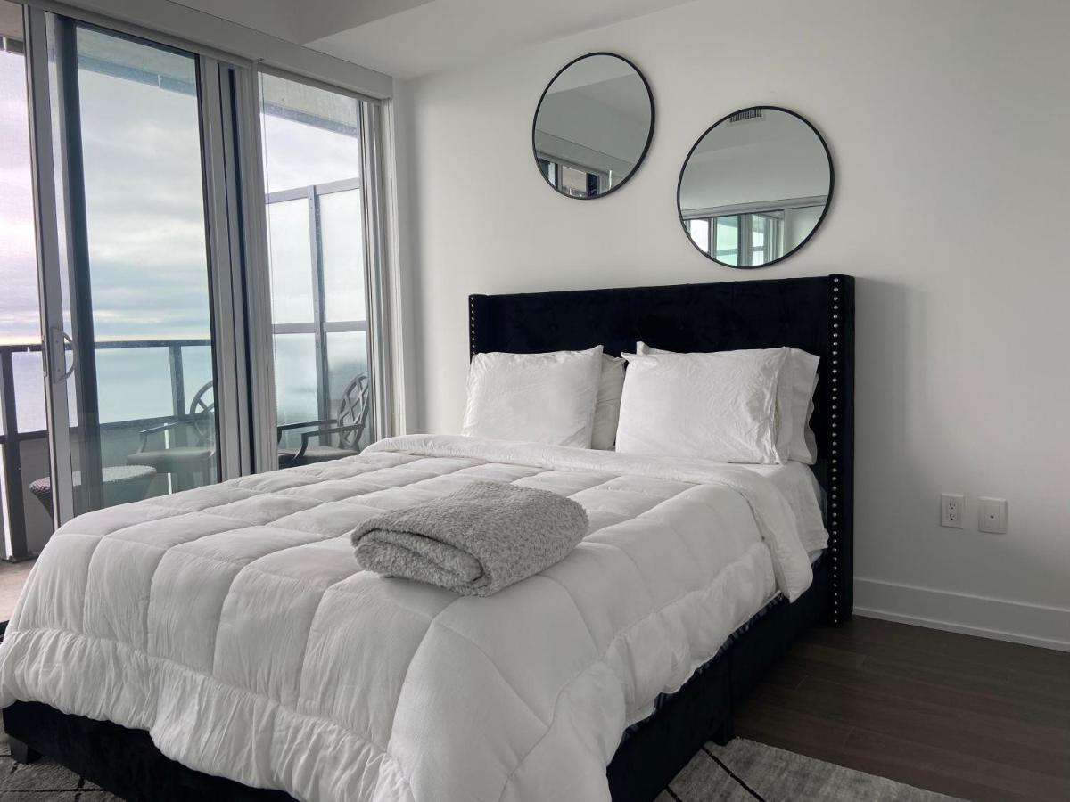 1 Bedroom Waterfront Condo Toronto Exterior foto